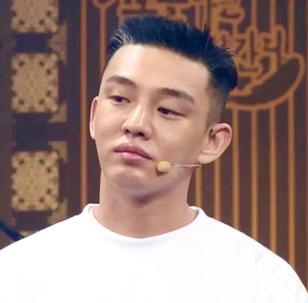 中了刘亚仁的毒？