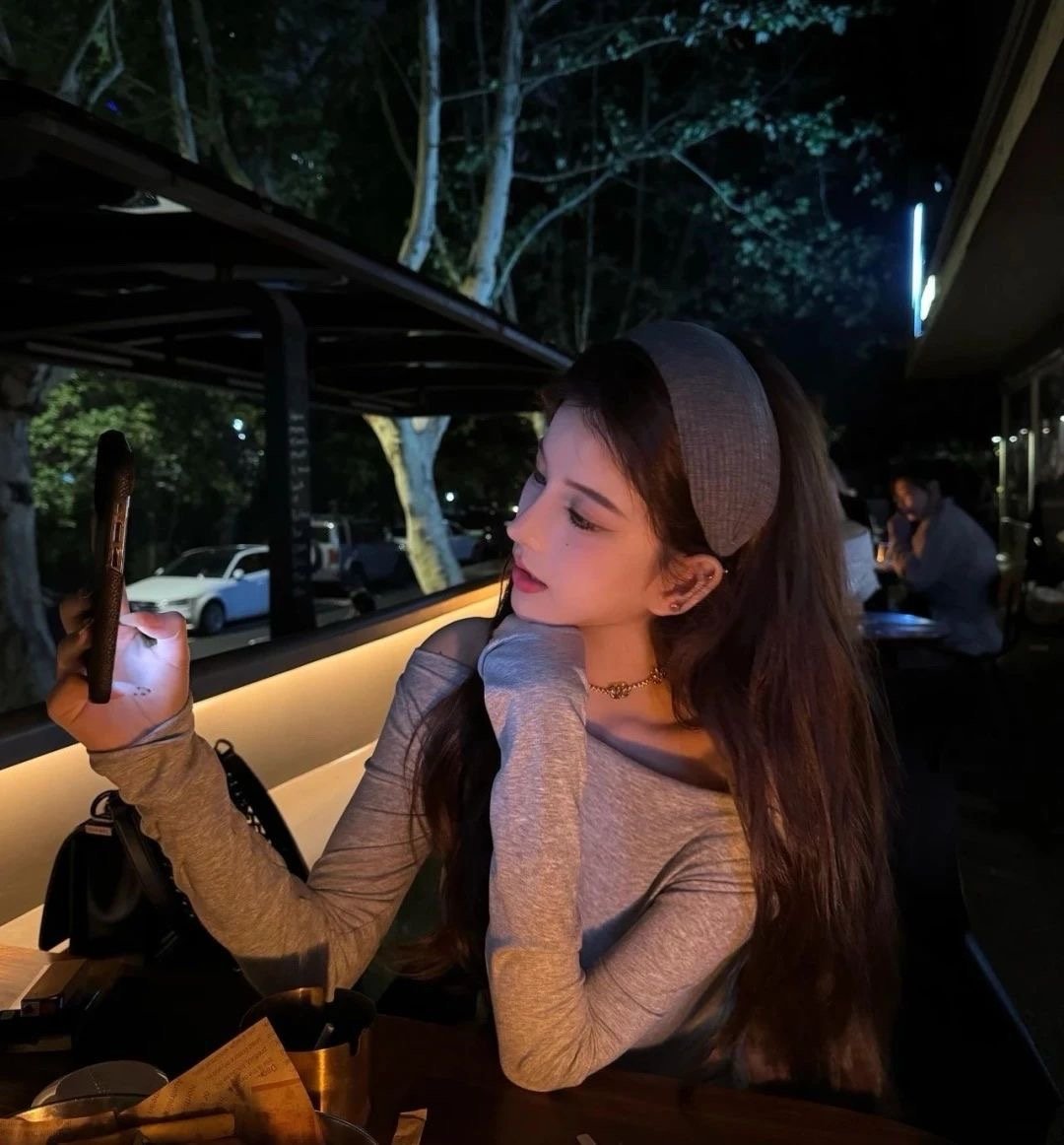 𝐋𝐢𝐯𝐢𝐧𝐠  我就是这样一个人 分手即路人 我谈这么多 想和好的从