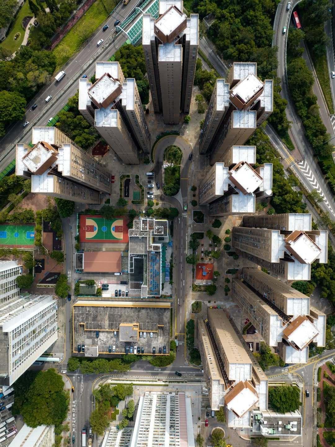 香港火灾已造成94人遇难失火前的香港宏福苑 via instagram