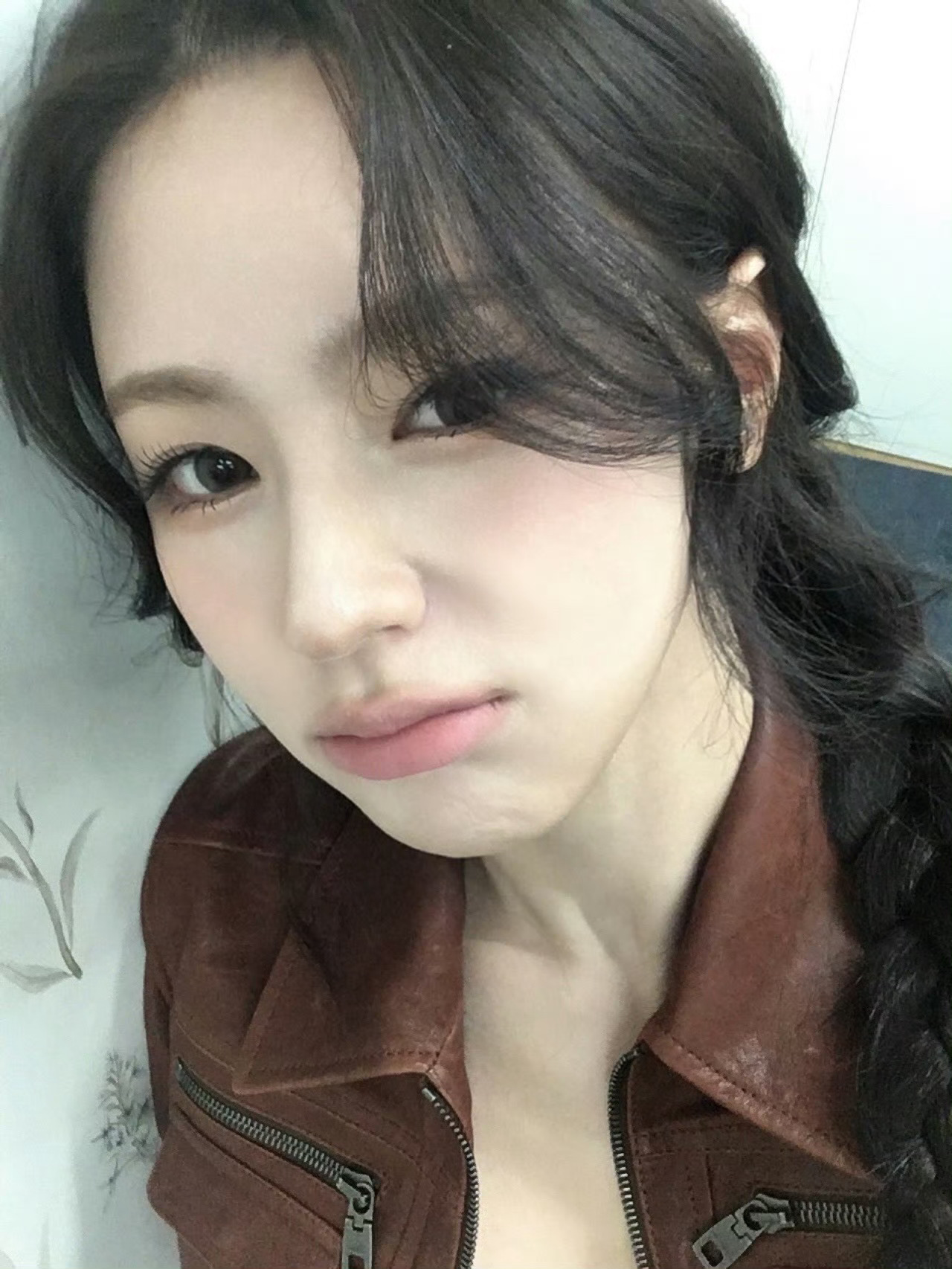 阳光赋予向上的力量，信用筑牢相处的根基，这便是最实在的正能量。不欺人、不欺心，以