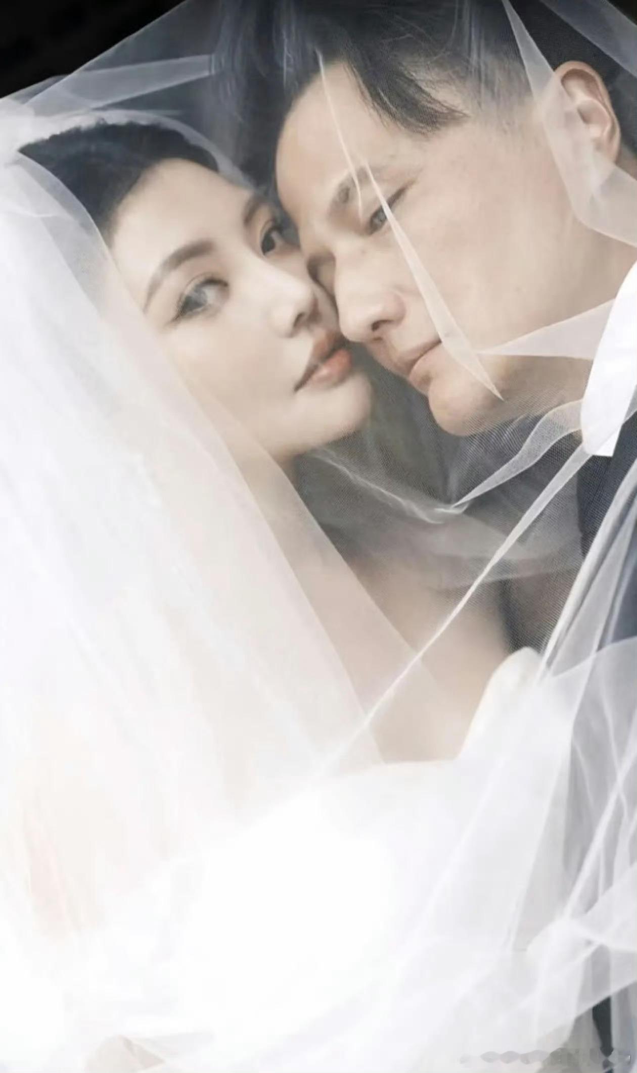 徐冬冬被唐老鸭附身了 徐冬冬说英语笑疯众人！东北大碴子味配烫嘴发音，妥妥被唐老鸭