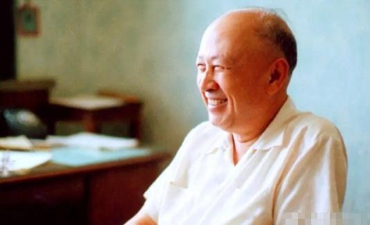 上了年纪以后，钱学森整天躺在床上，不爱开口，也不搭理人，家里人以为他得了阿尔茨海