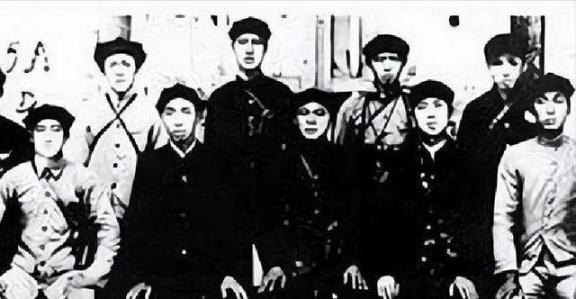 最后一支红军，拒绝改编为新四军，5名使者处死，就连省委书记关英来劝说也被处决，虽