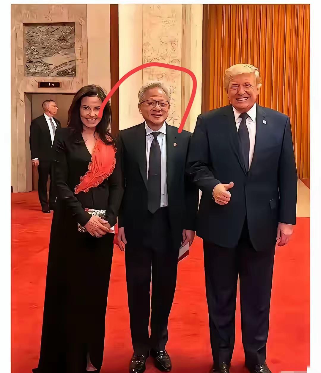 中间C位，一眼便知，但左右这两位能全叫出名字的，你一定是个政治老师！不信你试试看