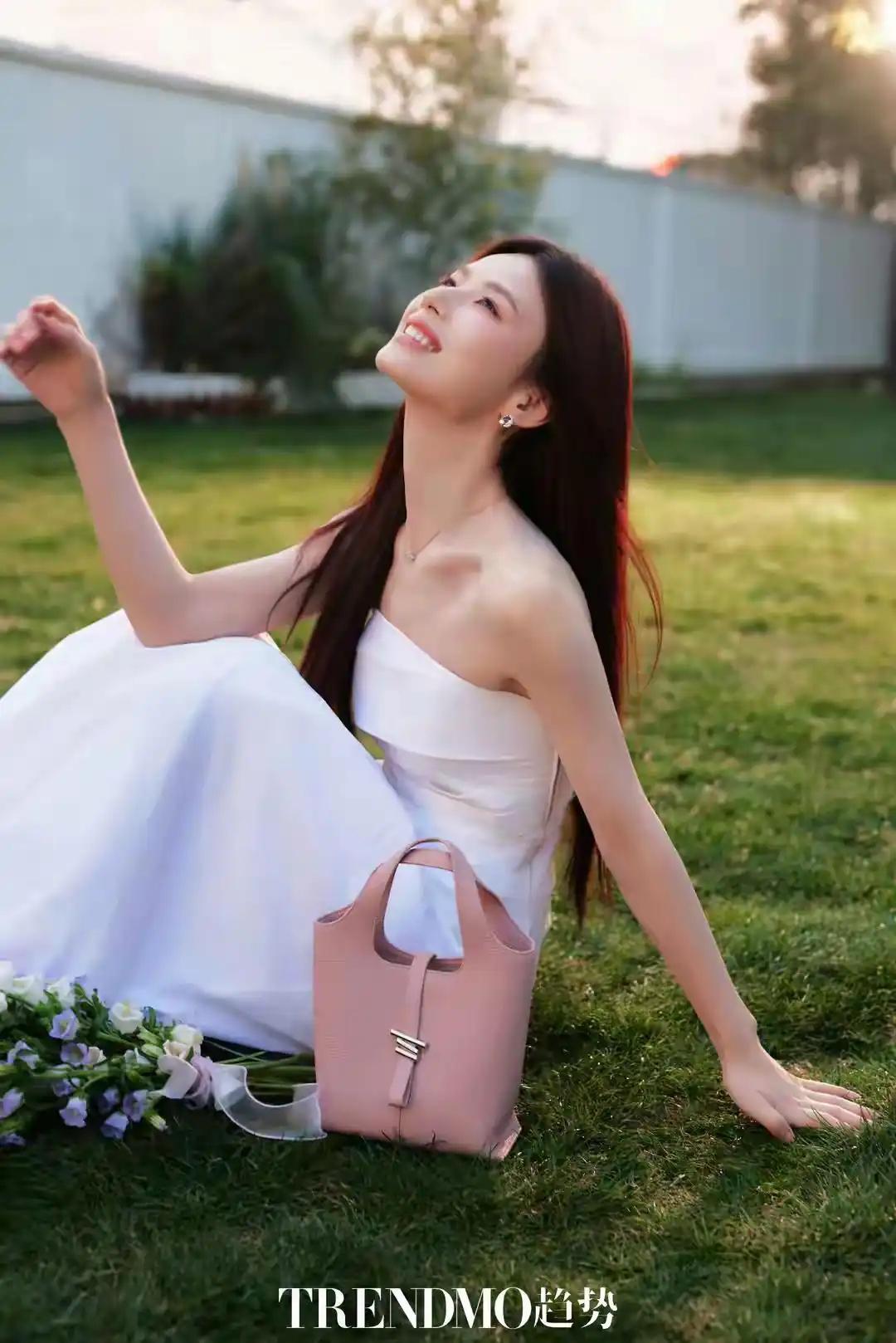 我的今日状态：😁轻松愉快
我这里的天气：☀️晴天