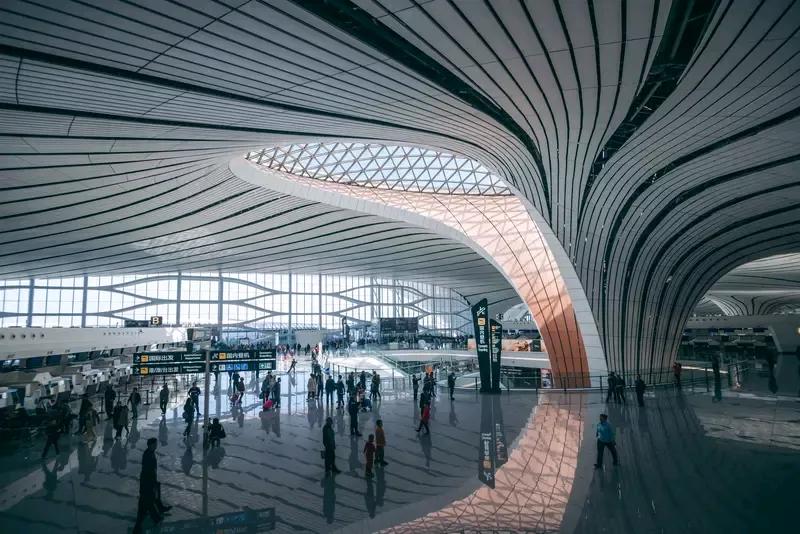 北京的发展速度太快啦，简直像坐了火箭！从经济上看，国家政策支持、科技创新推动，G