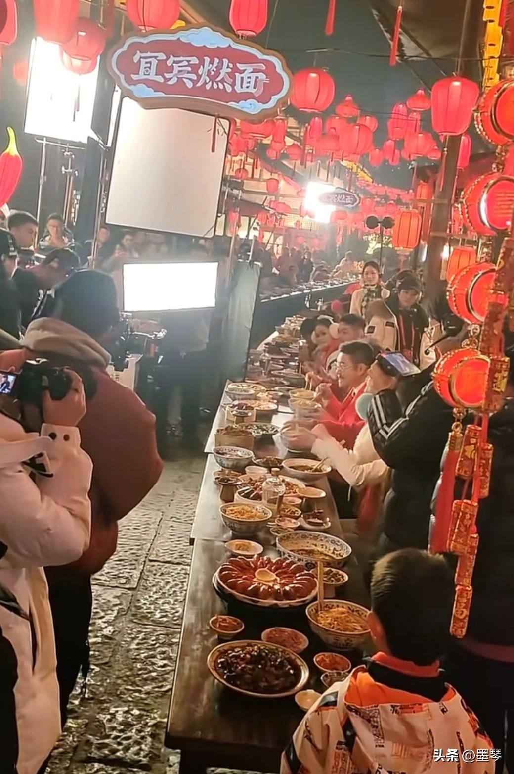 女儿:妈，我怕毕业了找不到工作，怎么办？
​
​妈妈:你的命要有这么好的话，才不