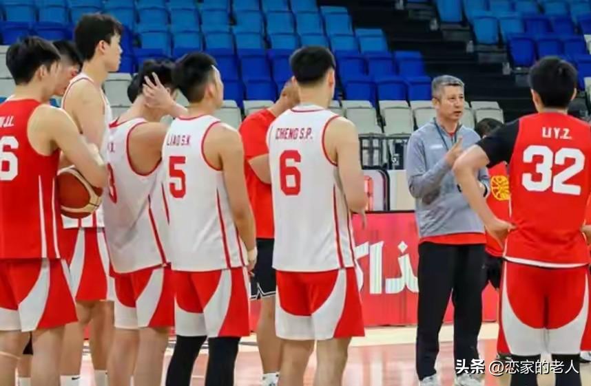 男篮现状，两点都得提升才行
先说教练
关键是选人，国家队就是联赛实力最出色的，肯