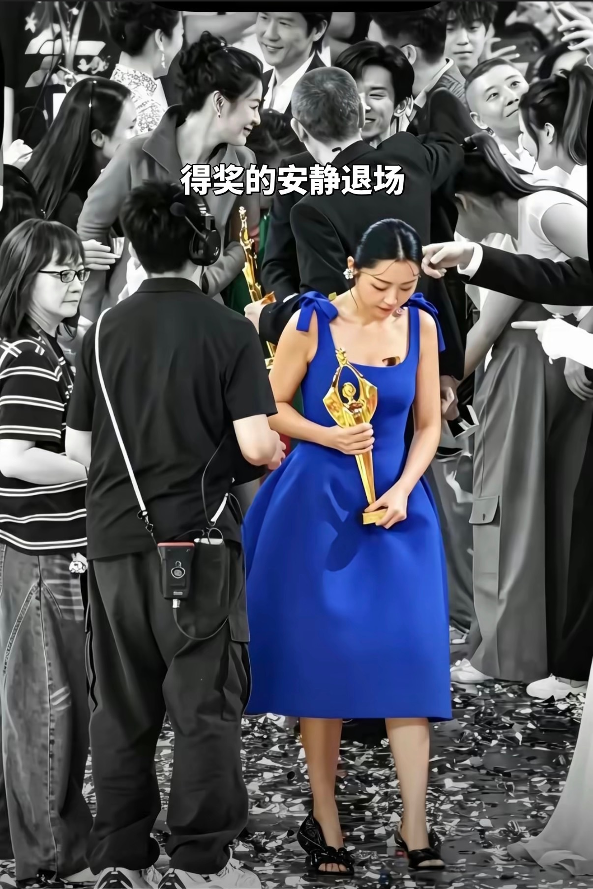 江湖从来不是打打杀杀，而是人情世故，这话放哪里都适用啊，电影圈尤为如此。 