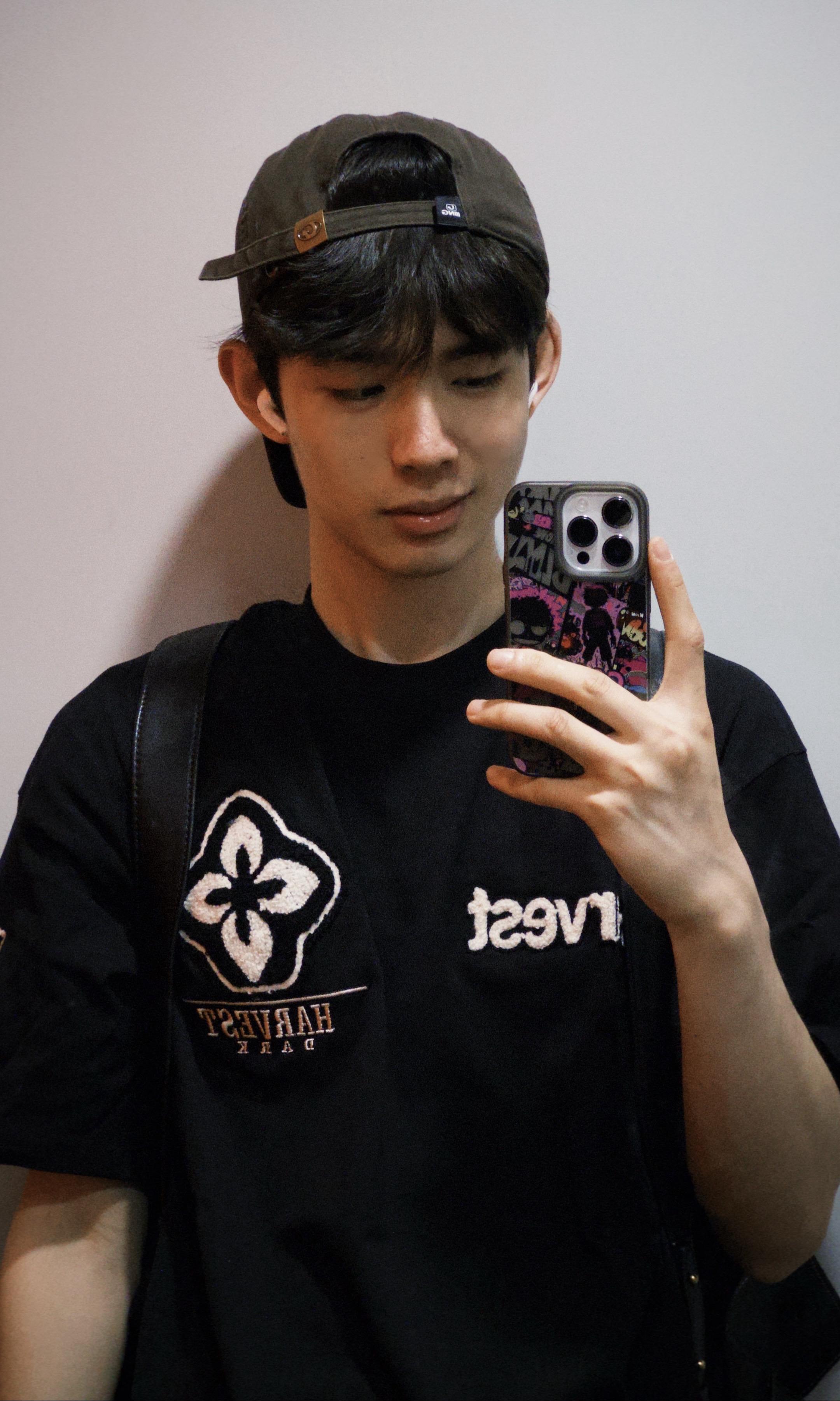 帽子反戴 谁也不爱