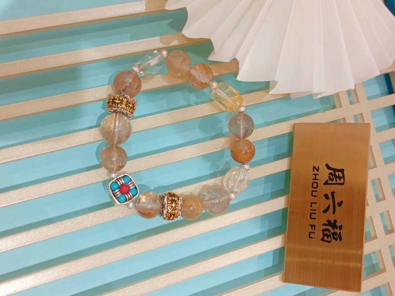 优雅搭配，尽显女性魅力！