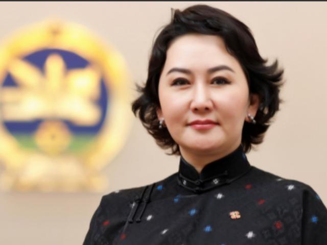 “蒙古国如果加入北约，会不会成为第二个乌克兰？这么说吧，蒙古国上午8点加入北约，