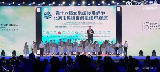 北影节被gala这首歌唱破防 刚才刷北影节的直播突然听到前奏，我手里的奶茶都没拿