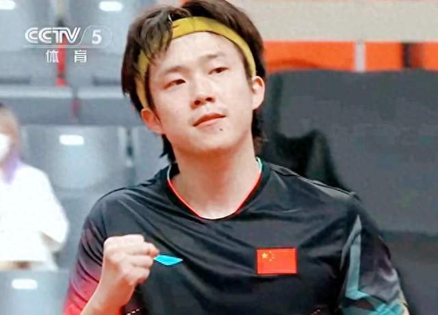 王楚钦15比13险胜背后：从4比0到3比2，这口气他顶住了