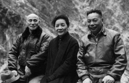 1988年蒋经国离世引发蒋家衰落，如今蒋家第四代后人现状如何？
1979年夏夜，