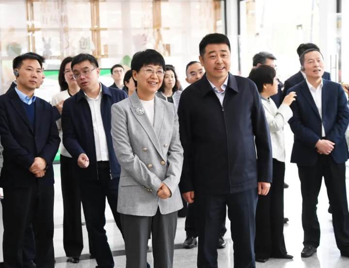 一个月里，杭州两个区县一把手都带队去了临安，为什么？