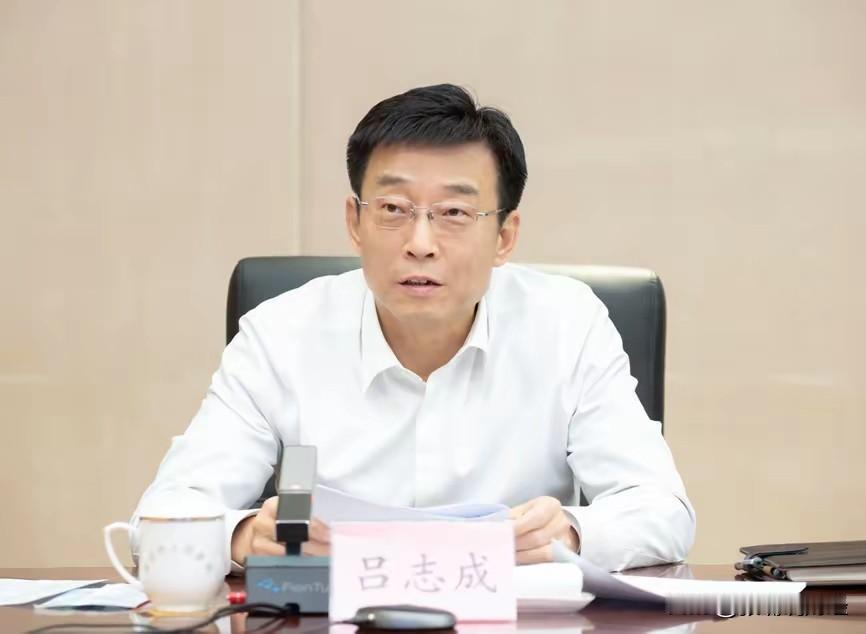 1966年吕志成:沈阳市政府市长
1979年马珊珊:沈阳市政府党组书记

9月1