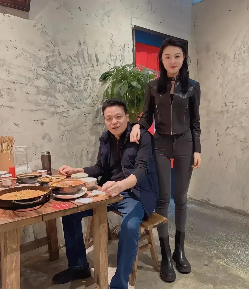 大家说，他们般配吗？尤其第二张图片