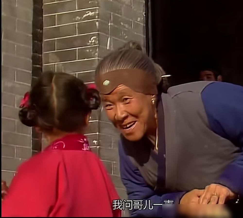 87版红楼梦那个穿帮镜头，你以为是剪辑失误？错了，是整个剧组穷到连饭都快吃不上了