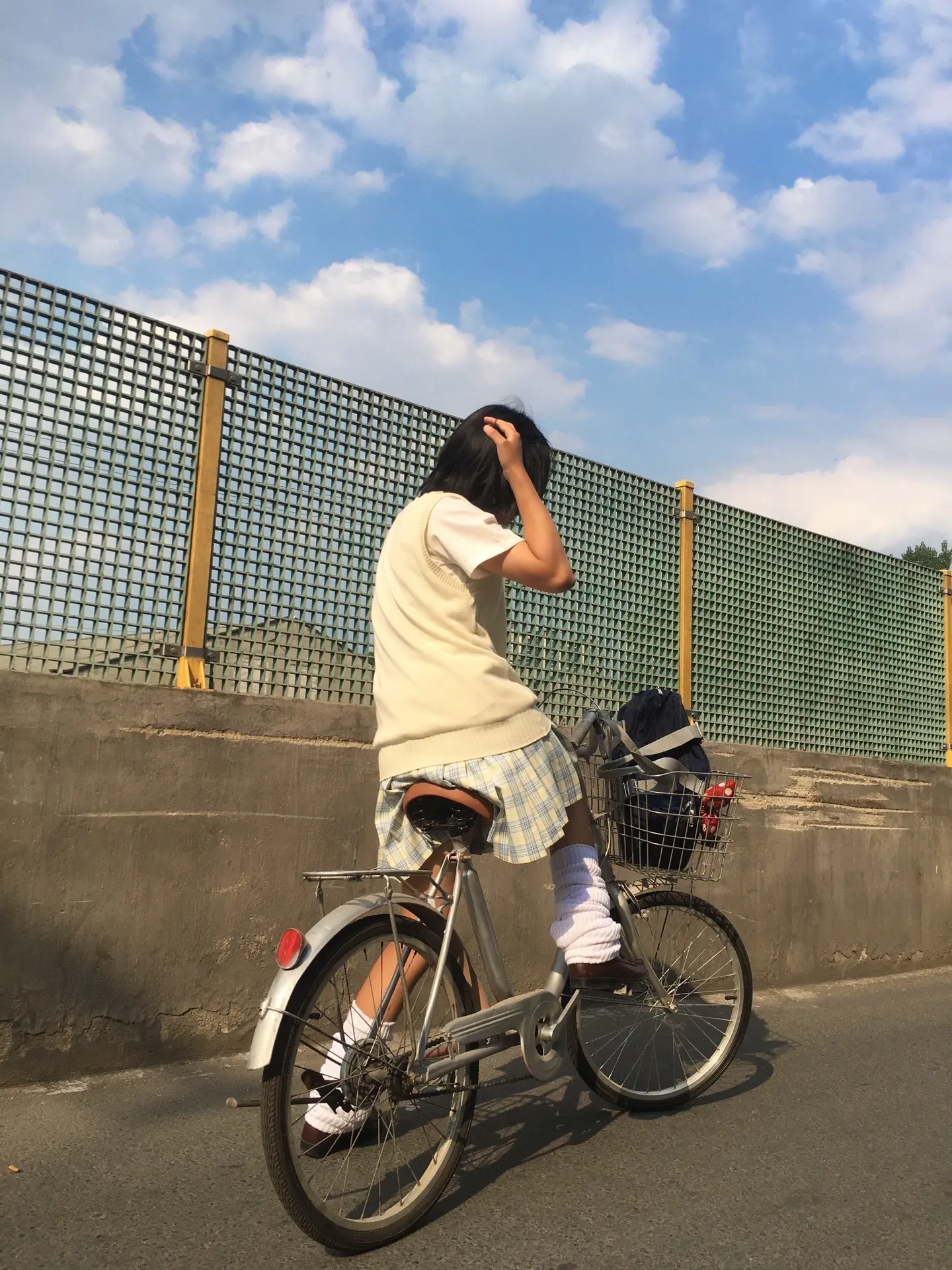 黄黑皮这个古早樱花妹jk穿搭