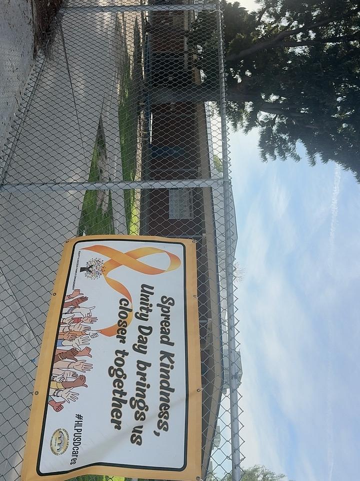 牢A的很多观点能够得到共鸣，不是因为她们崇洋媚外，自我作贱自己。最重要的原因是想