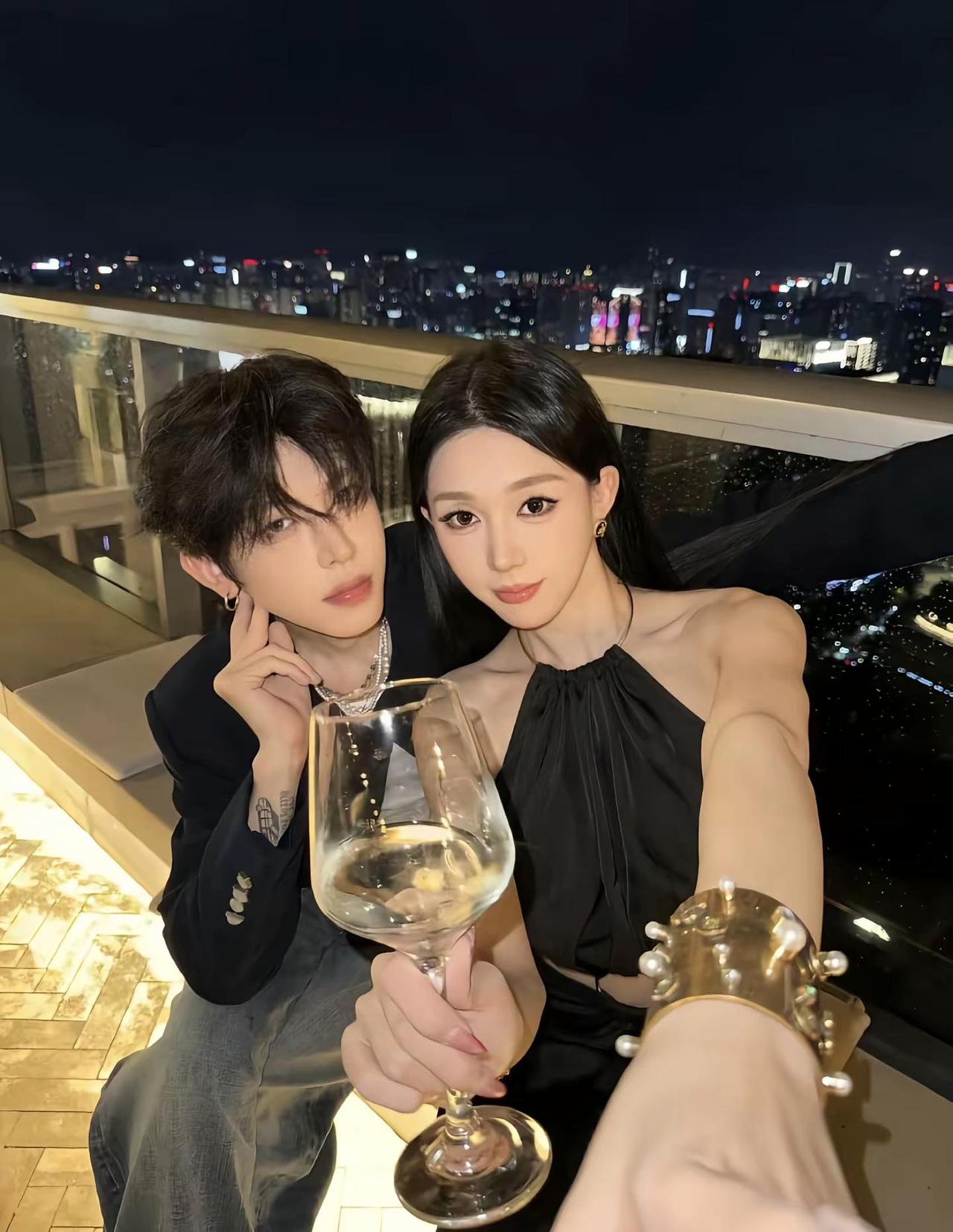 七年了，很突然😭 各自幸福吧❤️@一雯白 @Alex.