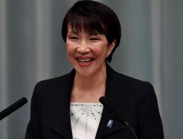 中俄联手都镇不住高市早苗，知名学者判断：中日一个月之内或有空战。

日本这次是真