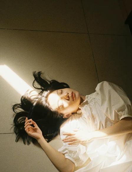 亲密时女生为什么会出声？别想歪，答案比你想的更科学
很多人把亲密关系里的声音理解