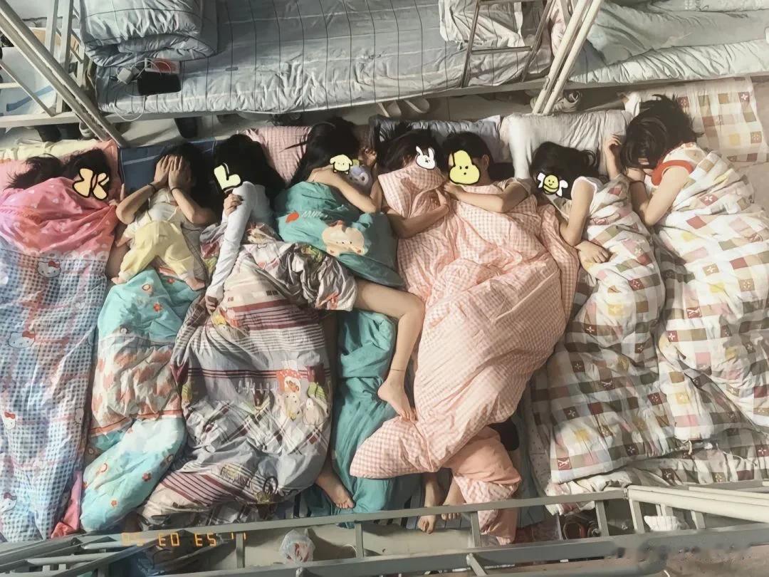 好像看到鸡腿了，看来不能熬夜了