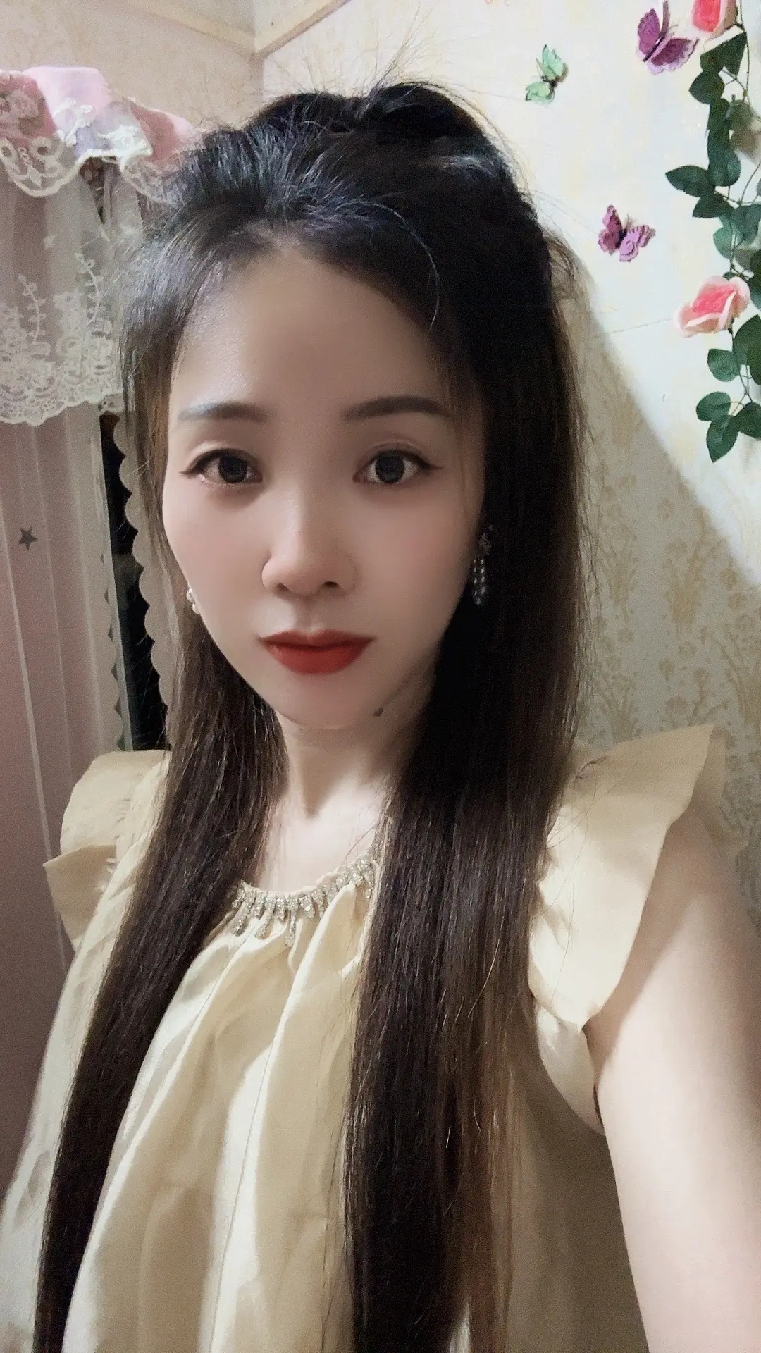 听了刀郎老师的（谢谢你）突然就放下了所有的执念、我还有万里路需要走·敬...