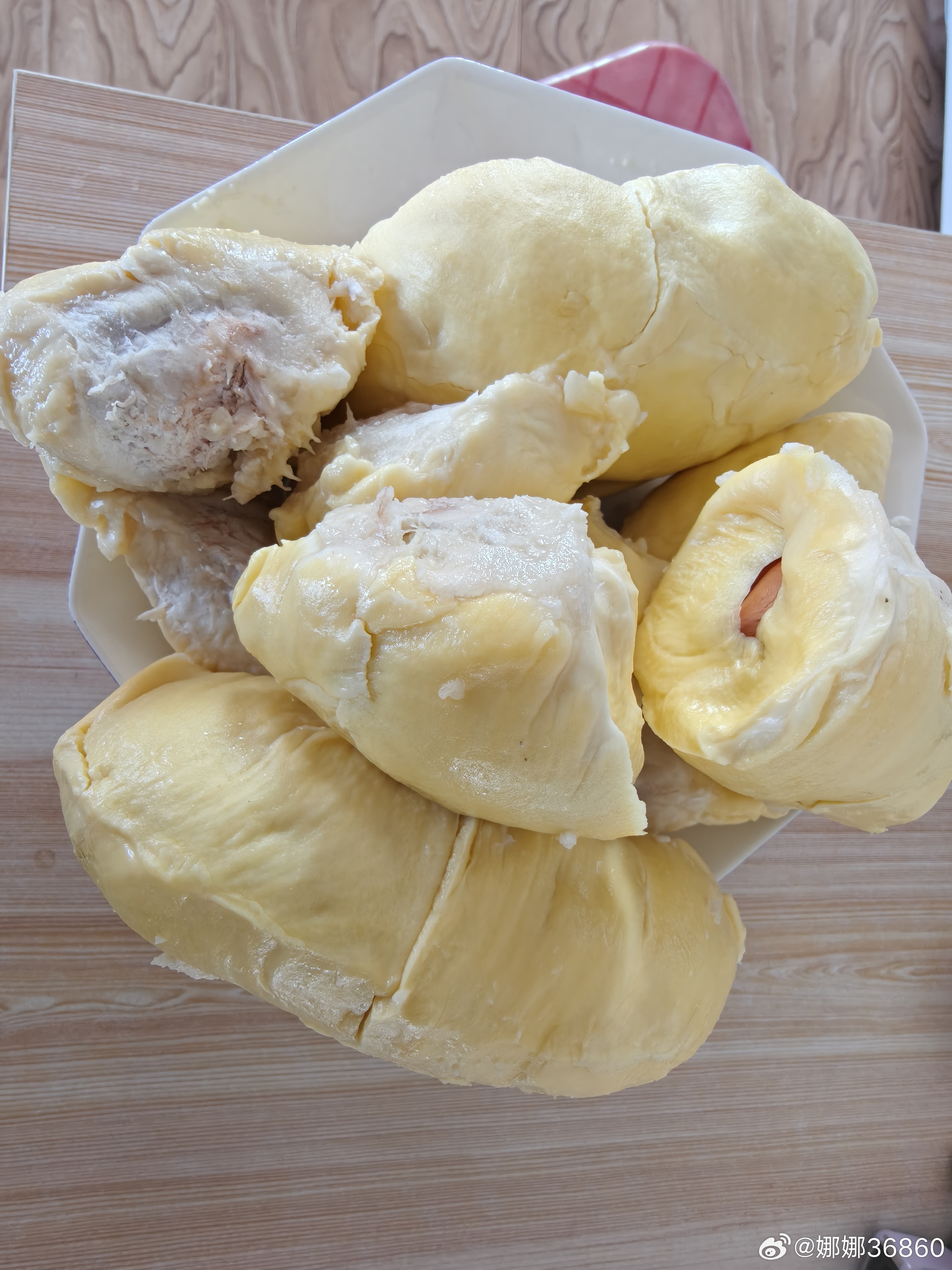 今天的榴莲盲盒很哇塞🤩，140开出一大盘肉