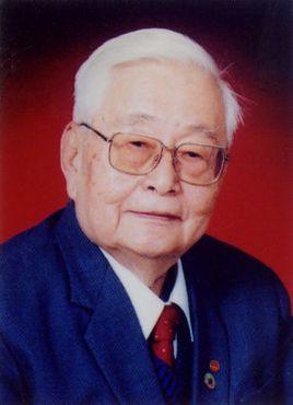 刘家栋，曾用名刘甲三，河南修武人，1917年7月出生。1936年2月加入中国共产