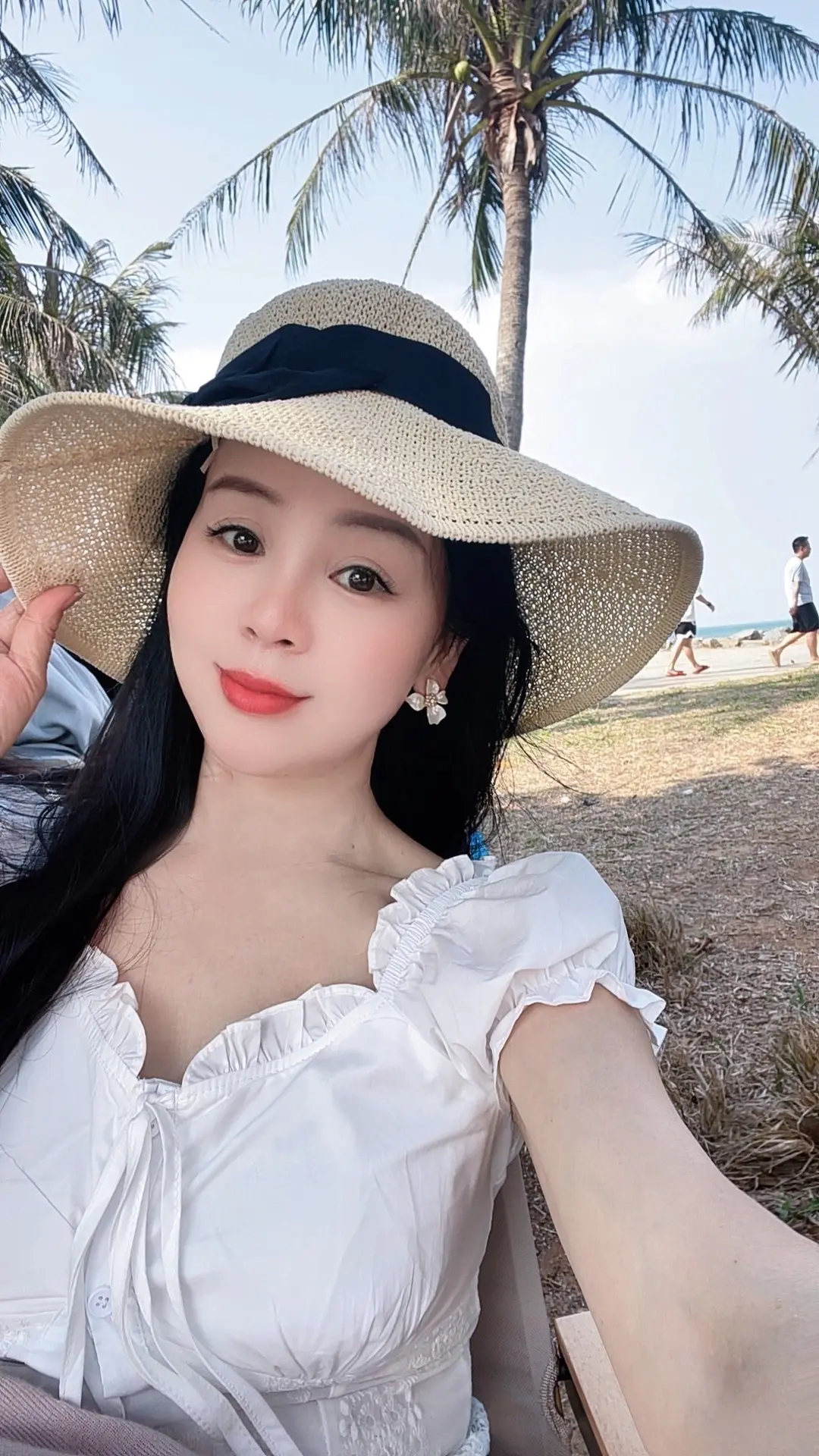 该工作的时候就好好工作，该休息的时候就出去，吹吹风听听音乐，其实生活也...