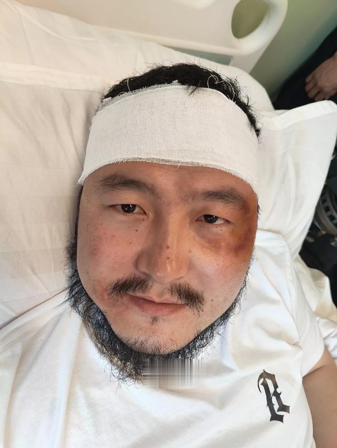这男演员估计得郁闷死
他理解的床戏跟导演理解的床戏，
区怎么就那么大呢。