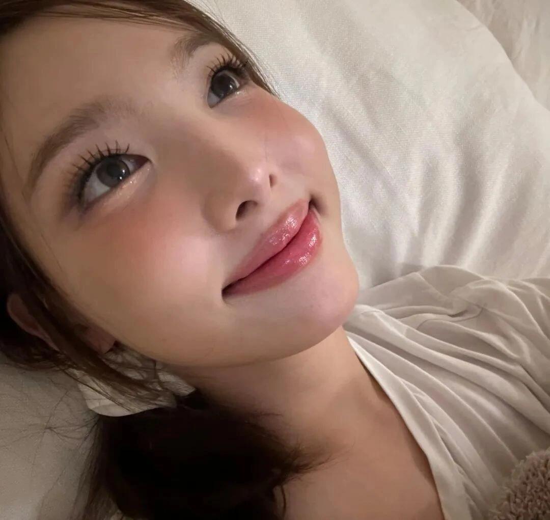 //林娜琏 ​​​