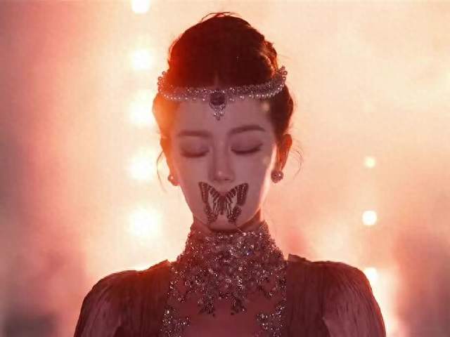 #神女衔蝶轻松带火蝴蝶经济🦋 #迪丽热巴带火蝴蝶#