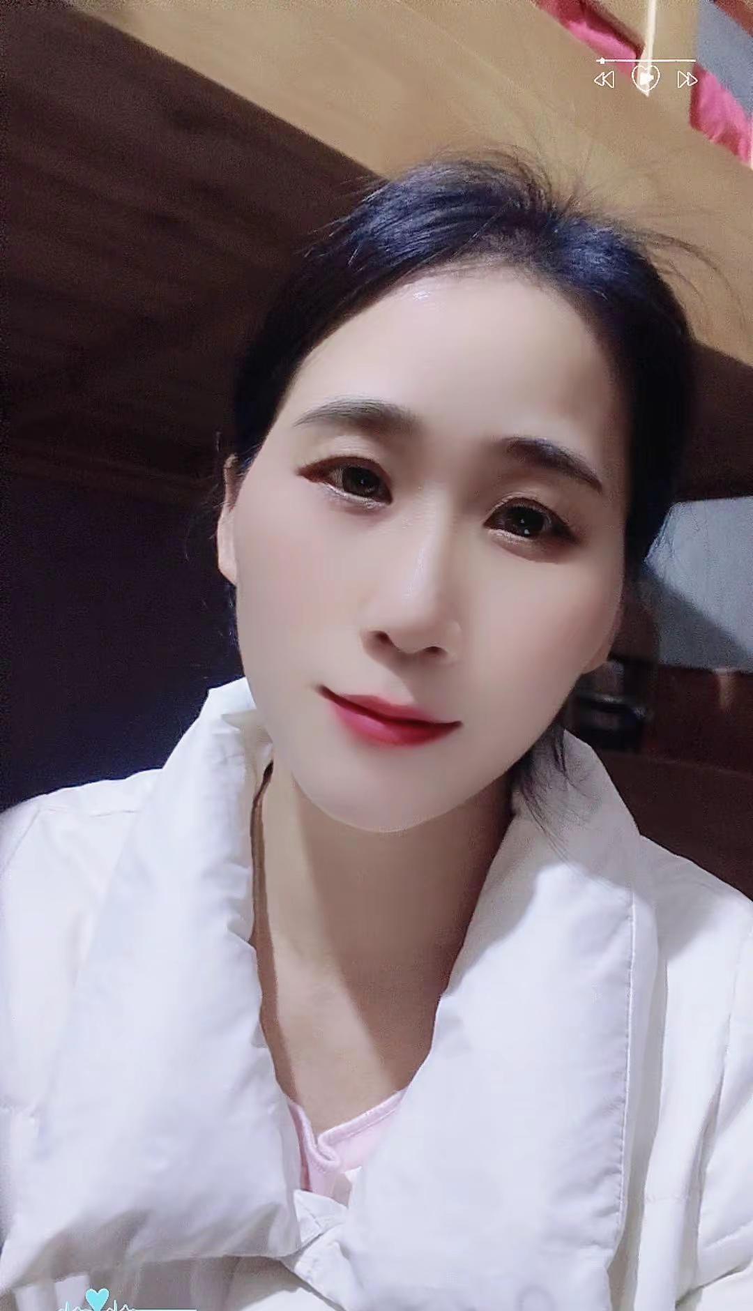 一个靠自己生活的女人，你能跟她谈什么？ 真实生活..