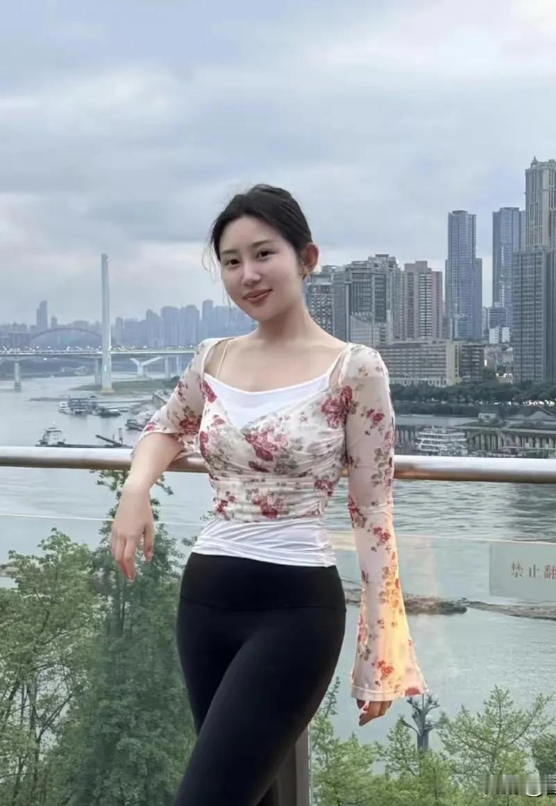 今年我35岁，五年前，我走出了婚姻的殿堂，如今依然单身，但我已对这一切看得很开，