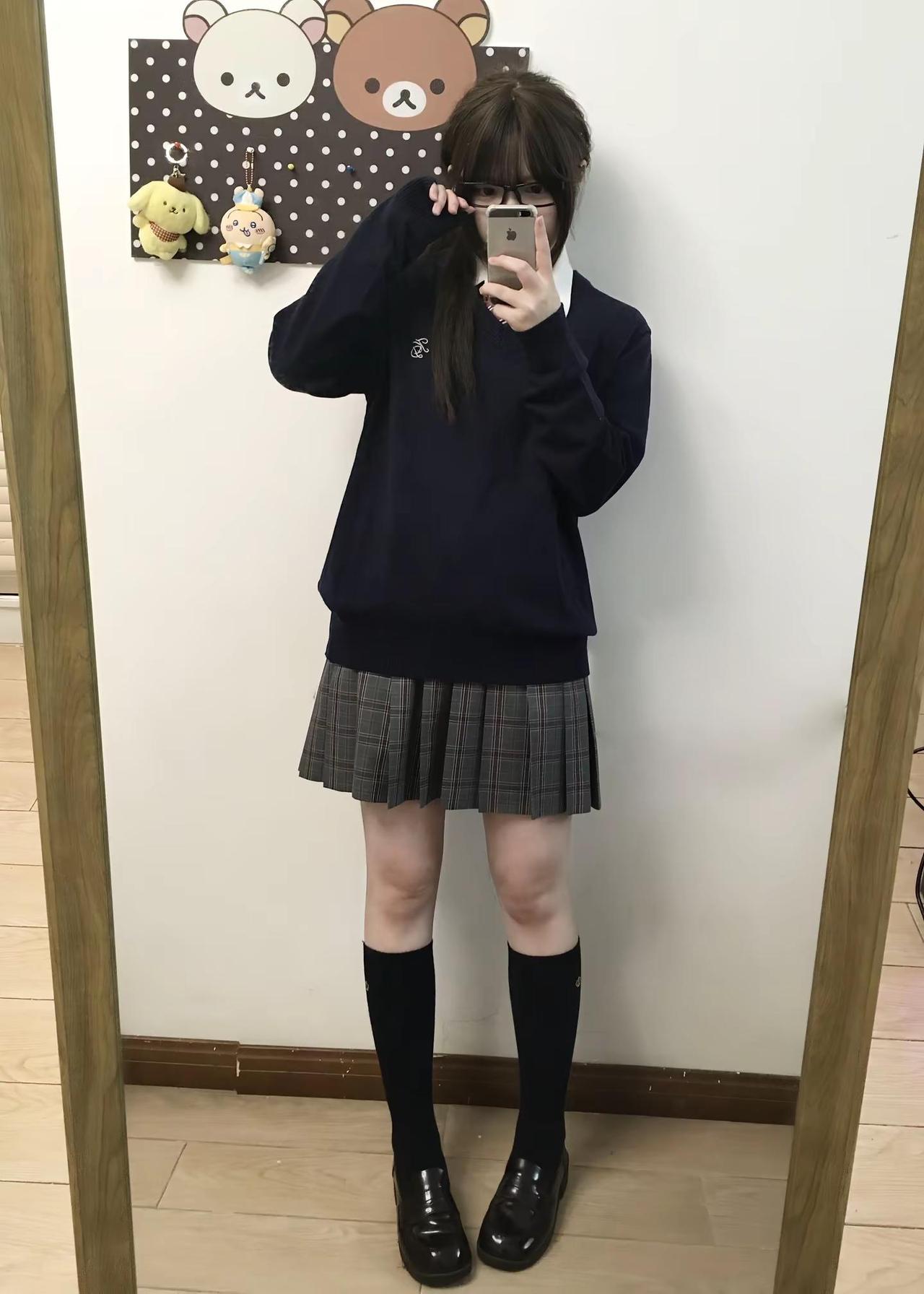 班上那个成绩看起来很好的女同学