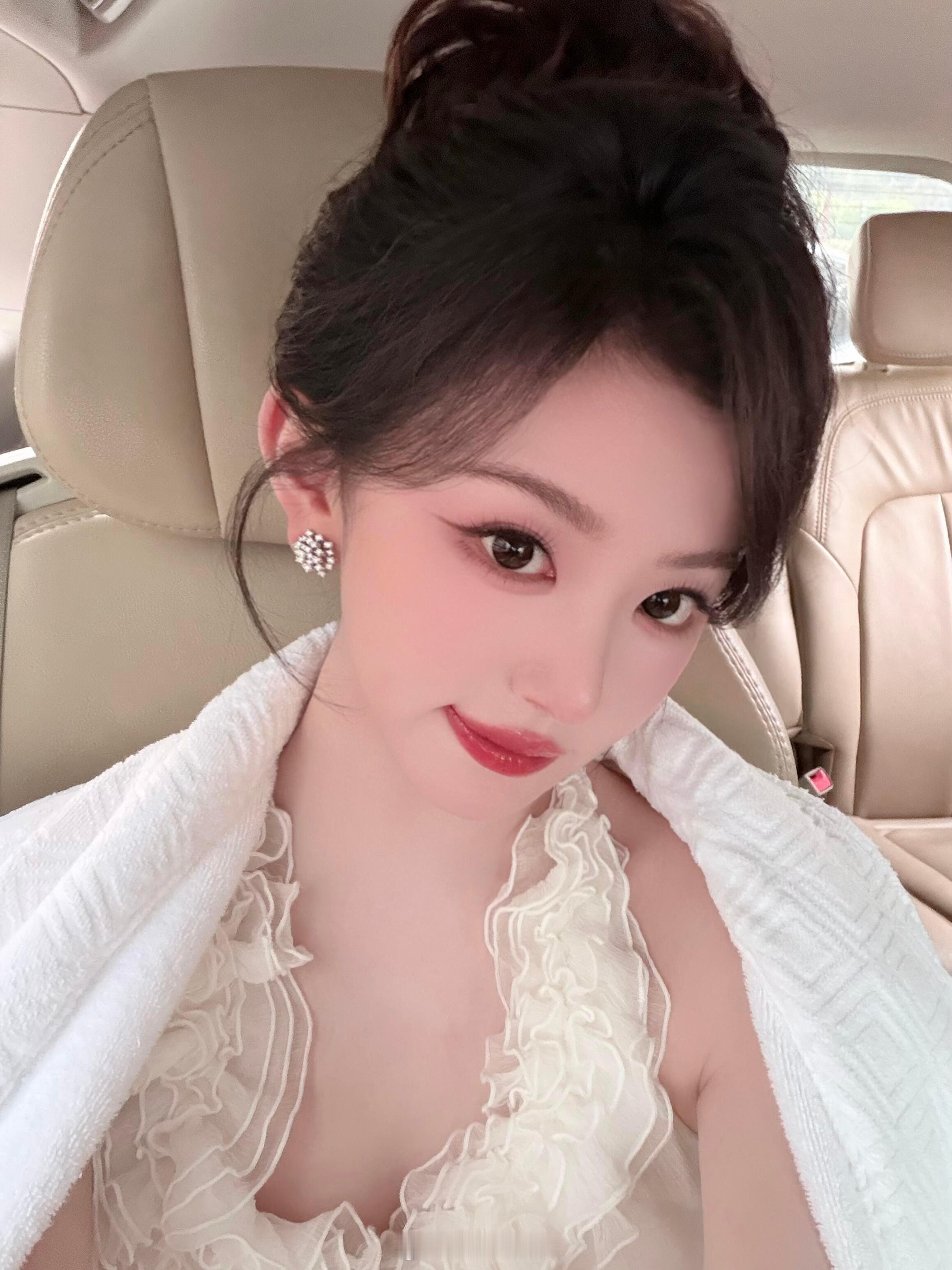 孔雪儿 