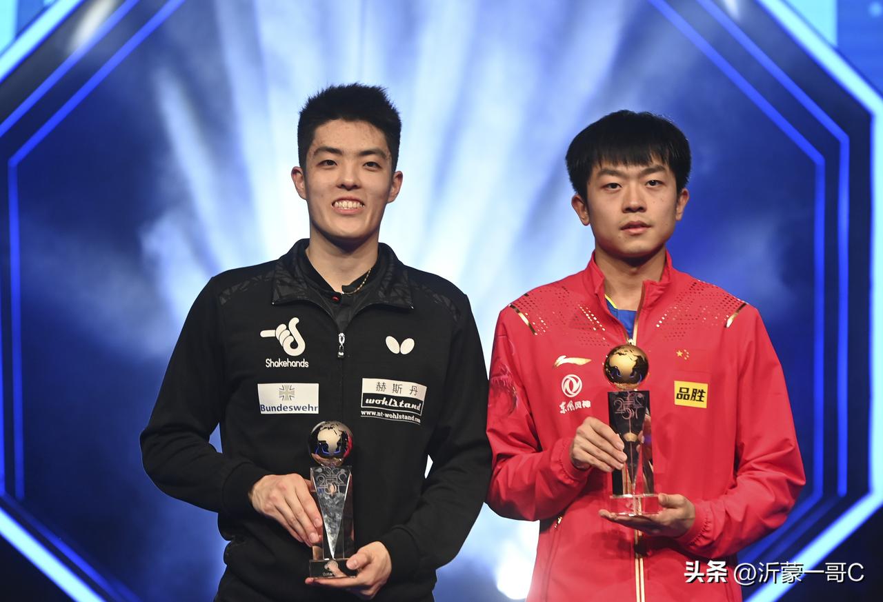 头条大热点！国乒包揽WTT美国大满贯男女双冠军🏆！
北京时间7月5日，WTT美