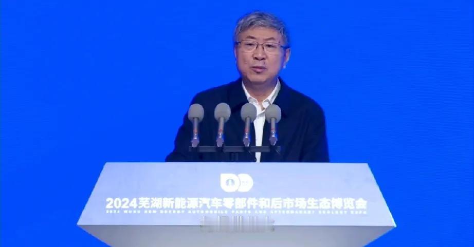 奇瑞尹总说：我现在是余承东的粉丝，无条件支持。

看来奇瑞也是享受到了赛力斯快乐