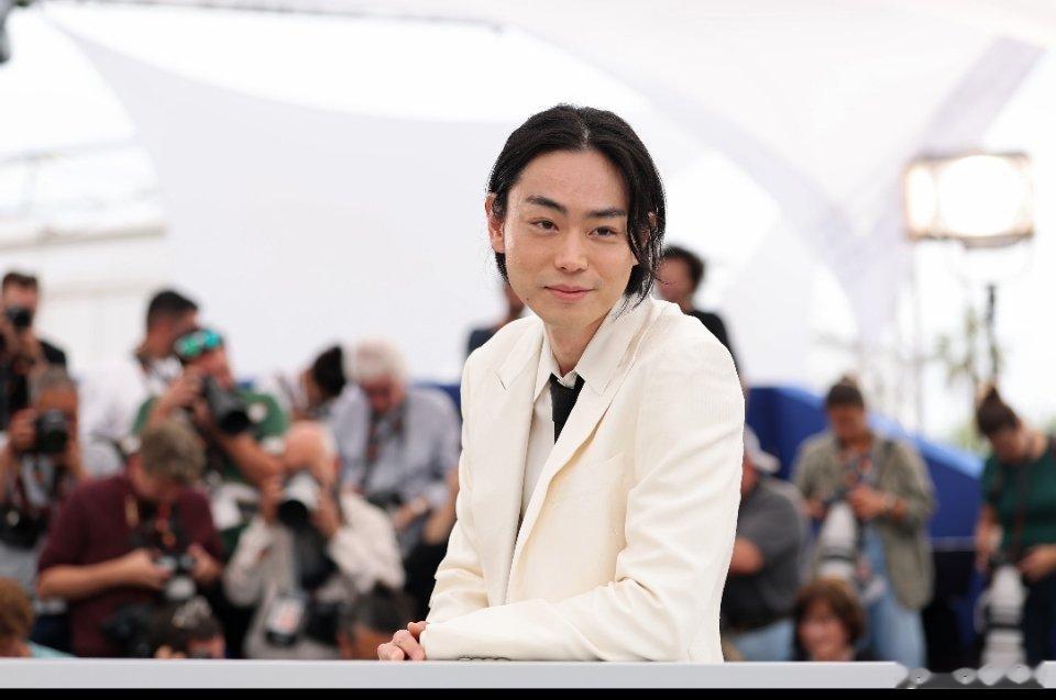 菅田将晖长发造型出席戛纳，你能get到吗？ 
