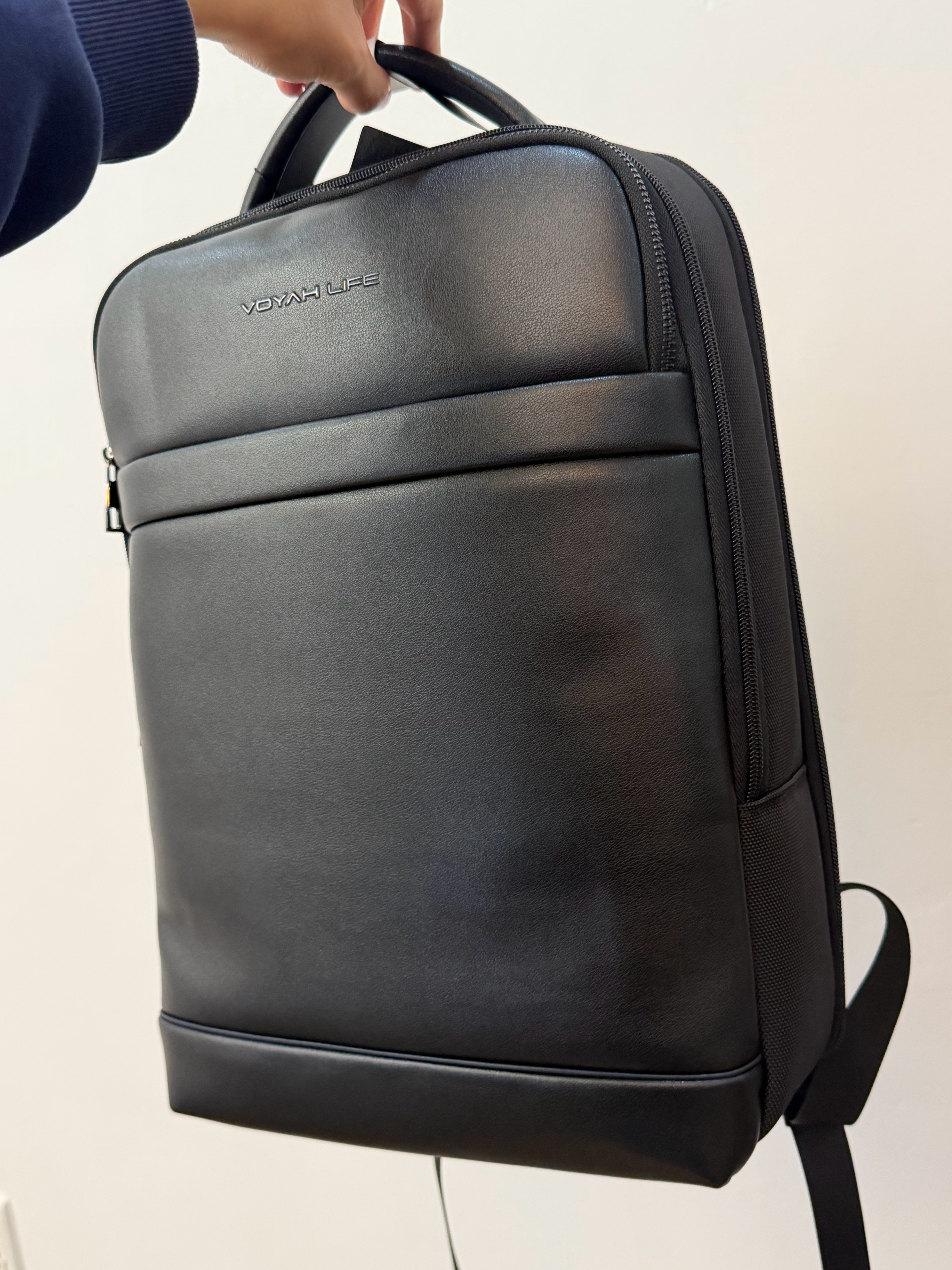 追光L提车送的双肩包点赞里抽给大家