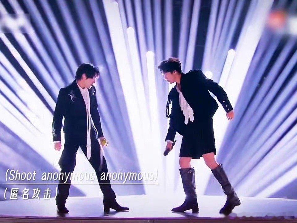 黄子弘凡肖俊二搭EXO的歌黄子弘凡肖俊二搭时隔一季再次合唱EXO作品，从抒情曲到