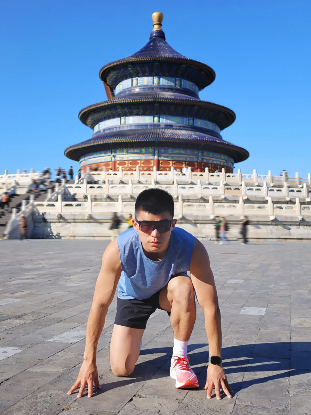 穿上中国红，来天坛公园跑步了！😄