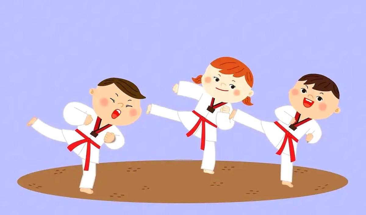 看过真实打架就知道，练过多年传统武术的人实战时，打的时候都是一通王八拳。
以前村