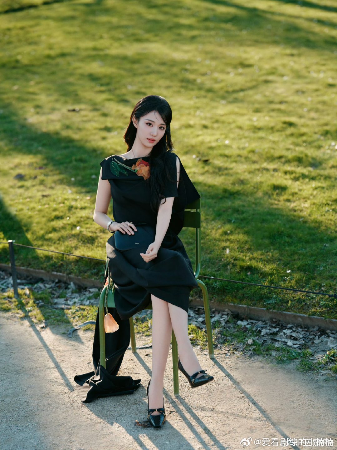 王楚然无考察期王楚然无考察期空降品牌大使的含金量 自带高奢滤镜，无需考察的默契。