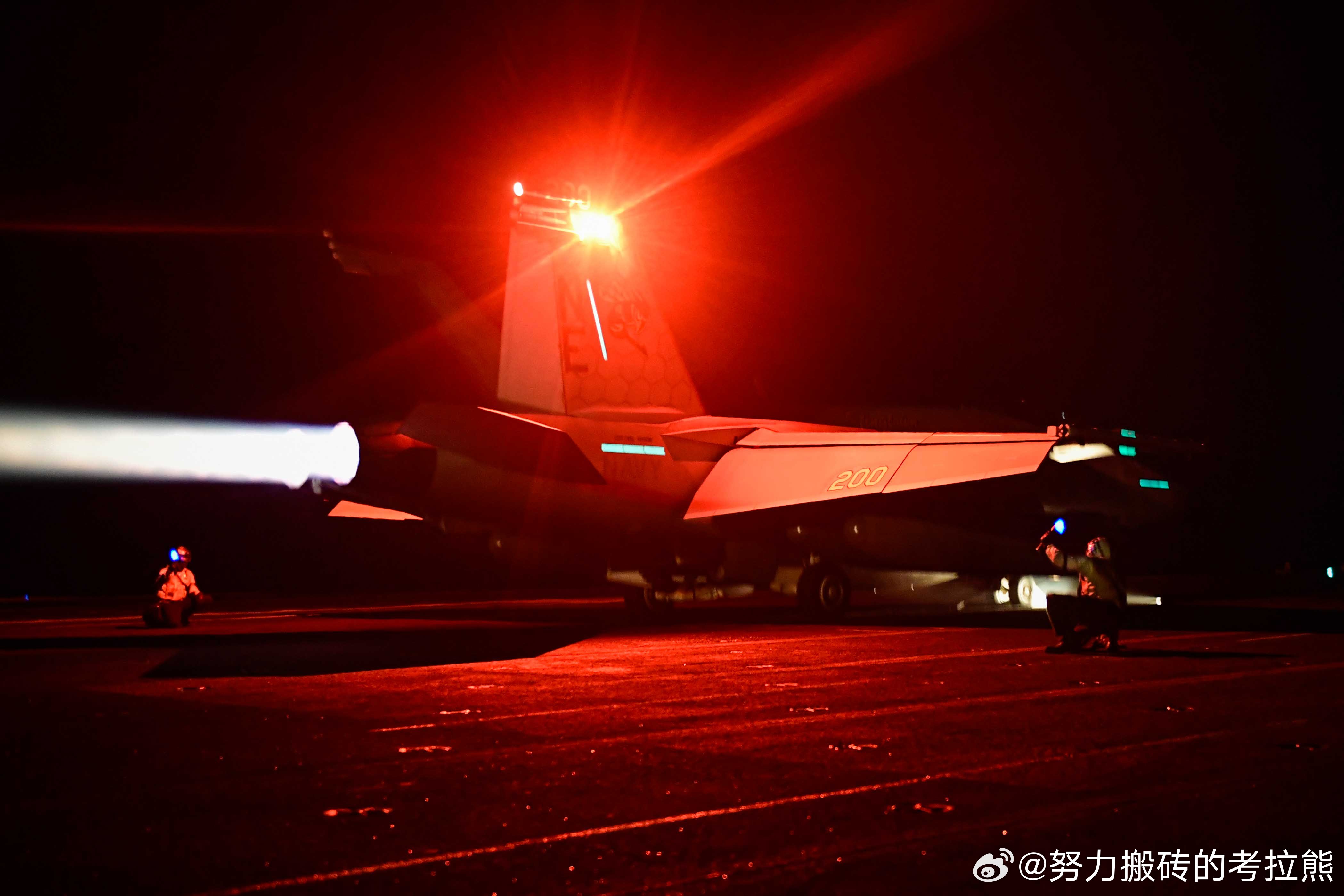 2025年5月，USS Carl Vinson (CVN 70)在中央司令部行动