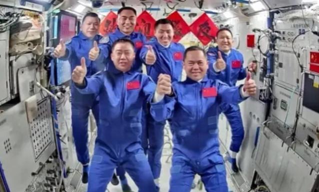 大新闻！二十号、二十一号太空会师，“天宫”迎来6人大家庭

10月31日23时4